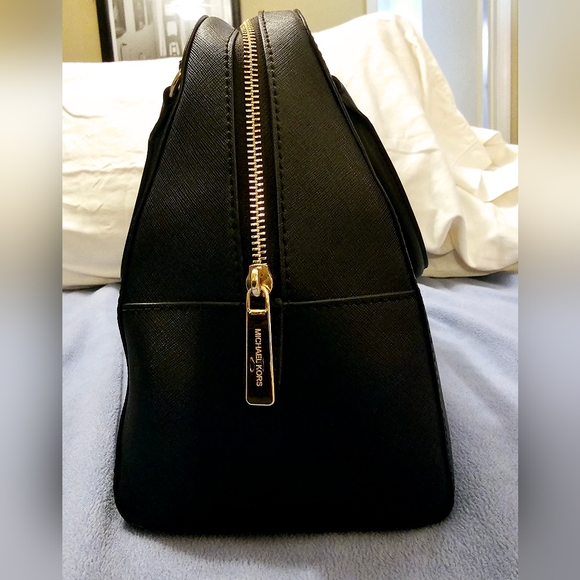 Michael Kors bowling bag style purse - Picture 3 of 7